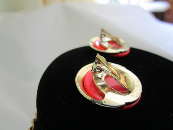 Necklace Set Coral Color Goldtone Round Flat Red … - image 4