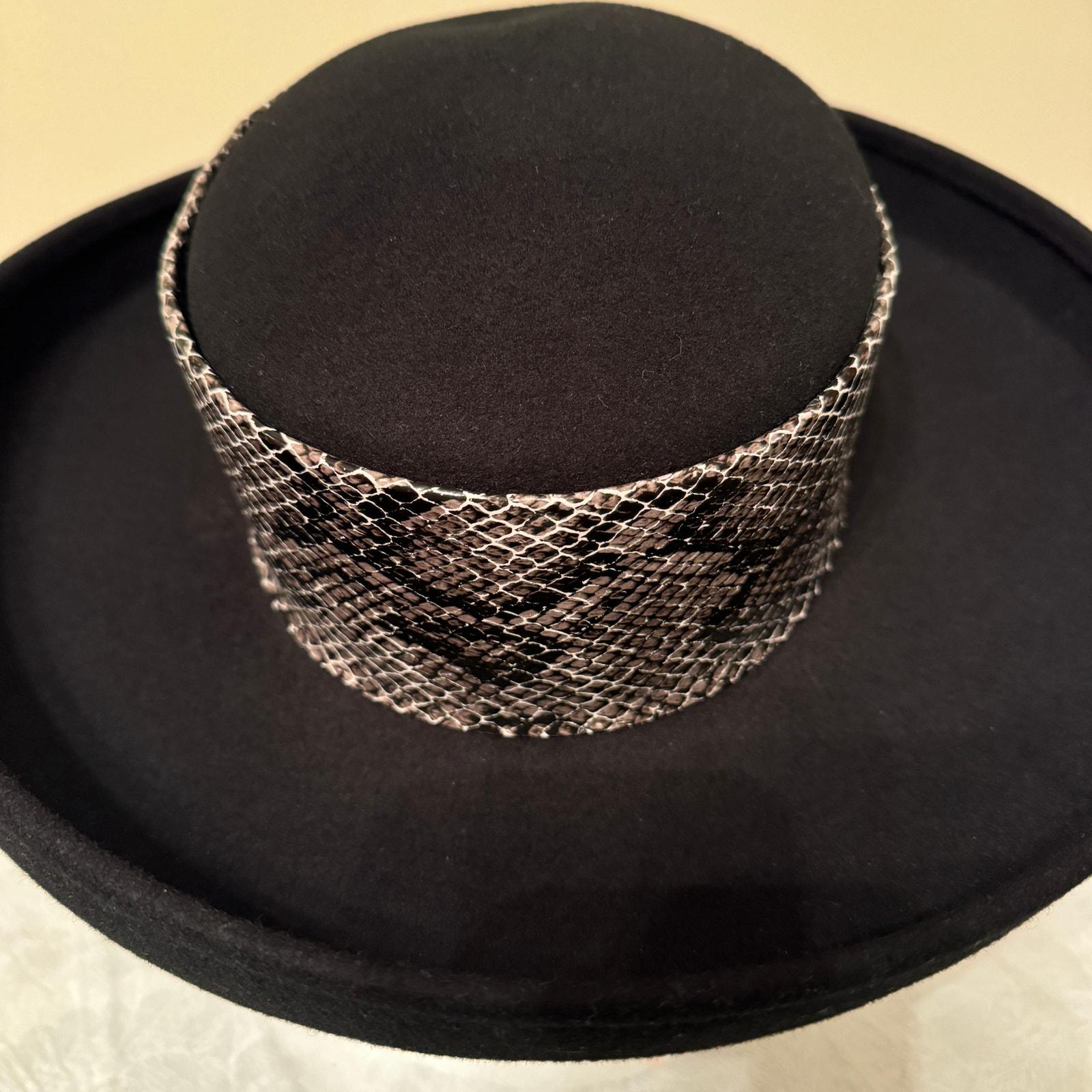 Classy, Vintage Miss Bierner Hat Faux Snake Skin Made in USA  display picture 3