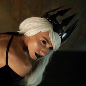 Regal Leather Crown - Handcrafted Elegance for Majestic Occasions