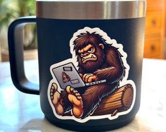Naklejka z Bigfootem, zabawna naklejka na laptopa Sasquatch, naklejka winylowa z Bigfootem w złym humorze, wodoodporna naklejka na butelkę z wodą na laptopa