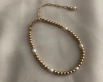 VALLI Gold Pearl Bracelet | Dainty Pearl Gold Ball Bracelet | Thin Pearl Bracelet | Fine Jewelry | Modern Pearl Jewellery