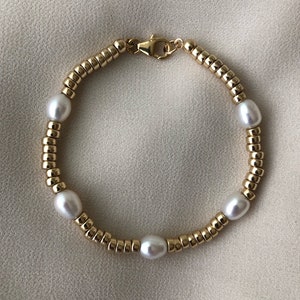 SABINE Pearl Gold Bracelet Gold Bead Bracelet Thick Demi Fine Bracelet 14kt Gold Filled Jewelry Modern Pearl Jewellery image 8