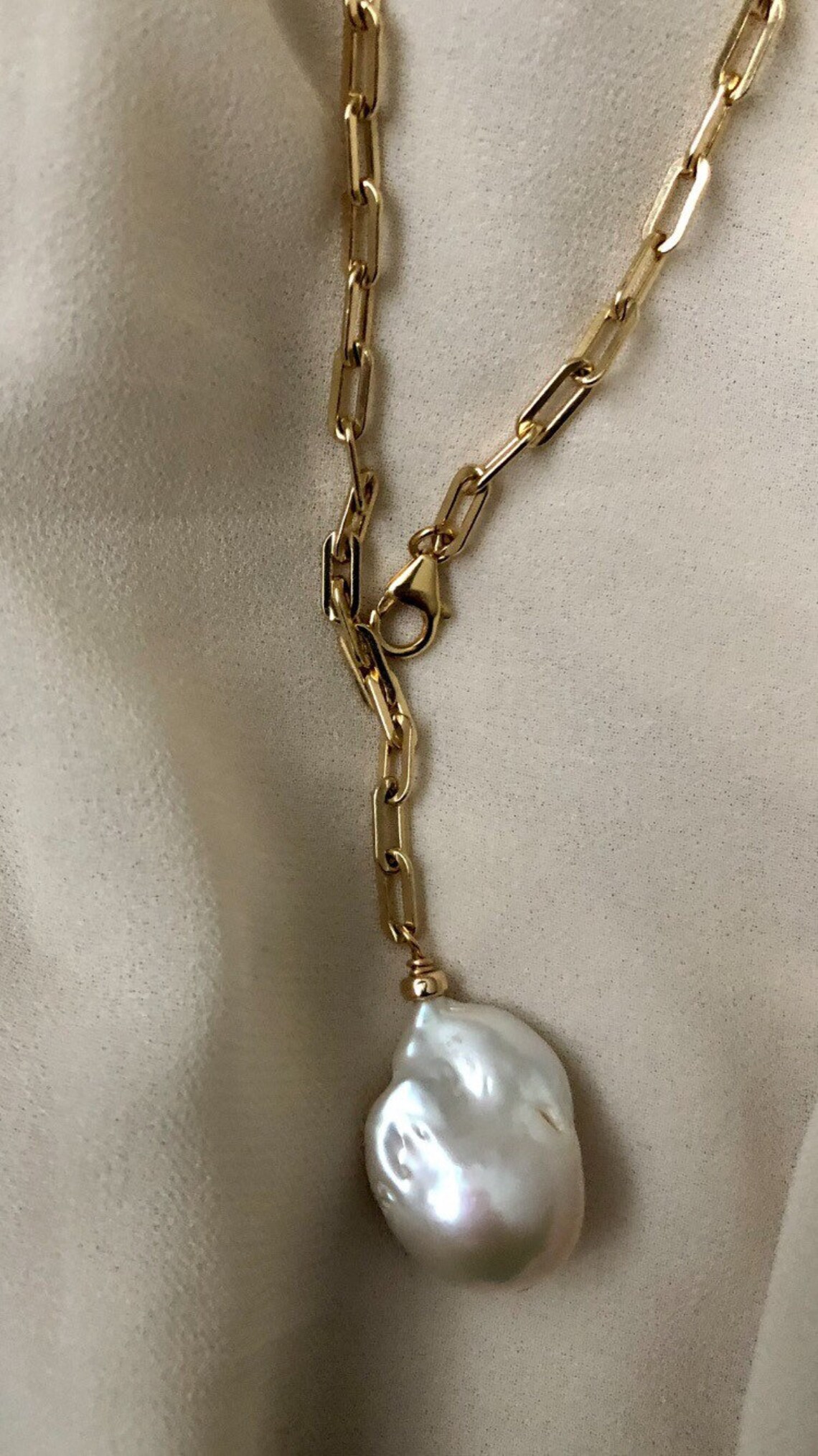 Hope (Amal) Mother of Pearl Necklace