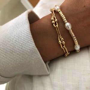 SABINE Pearl Gold Bracelet Gold Bead Bracelet Thick Demi Fine Bracelet 14kt Gold Filled Jewelry Modern Pearl Jewellery image 2