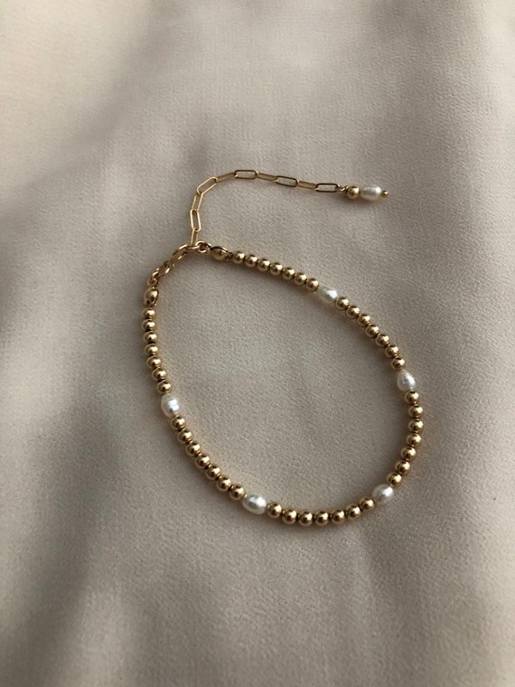 VALLI Gold Pearl Bracelet Dainty Pearl Gold Ball Bracelet Thin