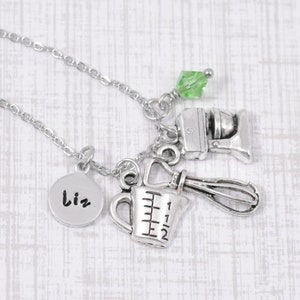 Custom baker&#39;s necklace, Custom chef necklace, Professional cook gift, Chef charm necklace, Baker&#39;s gift necklace, Cake decorator gift