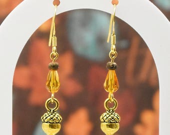 Gold acorn dangle earrings, Cute fall dangle earrings, Autumn earrings, Beaded Autumn jewelry, Thanksgiving earrings, Gold fall earrings