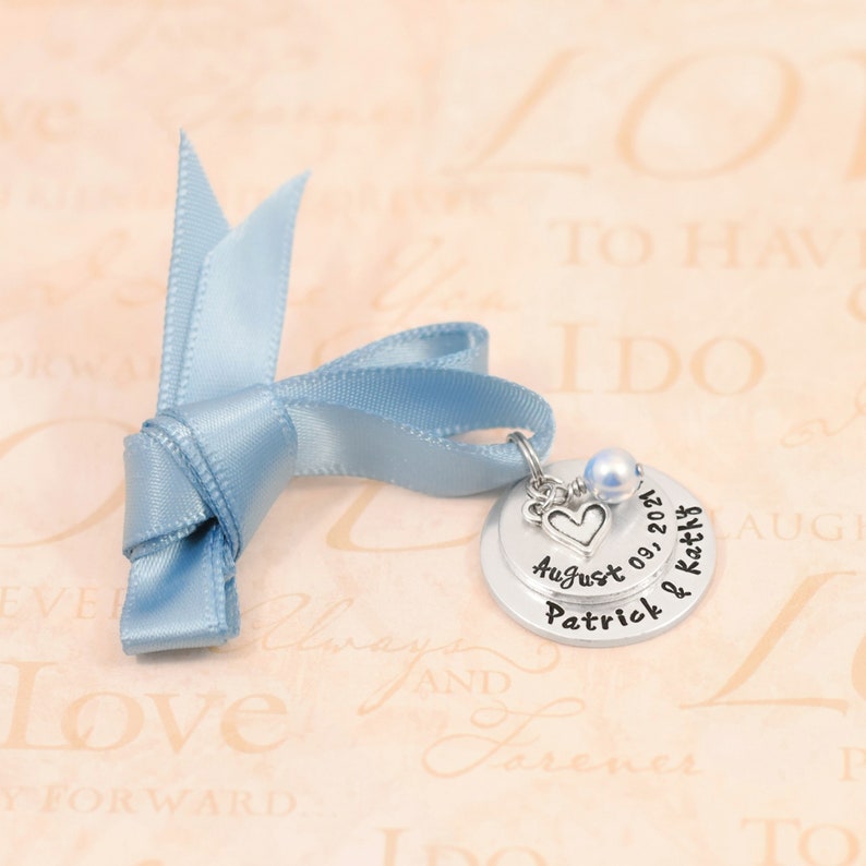 Personalisierter Hochzeitsstrauß-Charm, handgestempelter Blumenstrauß-Charm, etwas blaues Hochzeitsgeschenk, etwas blaues Charm, personalisierter Blumenstrauß-Charm Bild 6