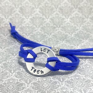 Armband med stämplad bricka, Armband med mitt ord, inspirerande smycken, Nyårspresent, Du är tillräckligt med armband bild 8