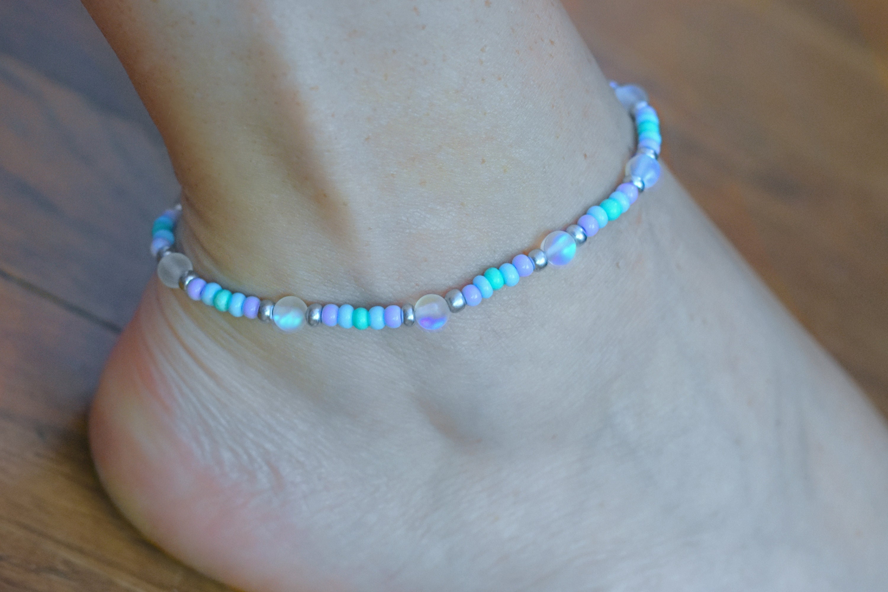 Beaded iridescent stretch anklet Stackable ankle bracelet Etsy España
