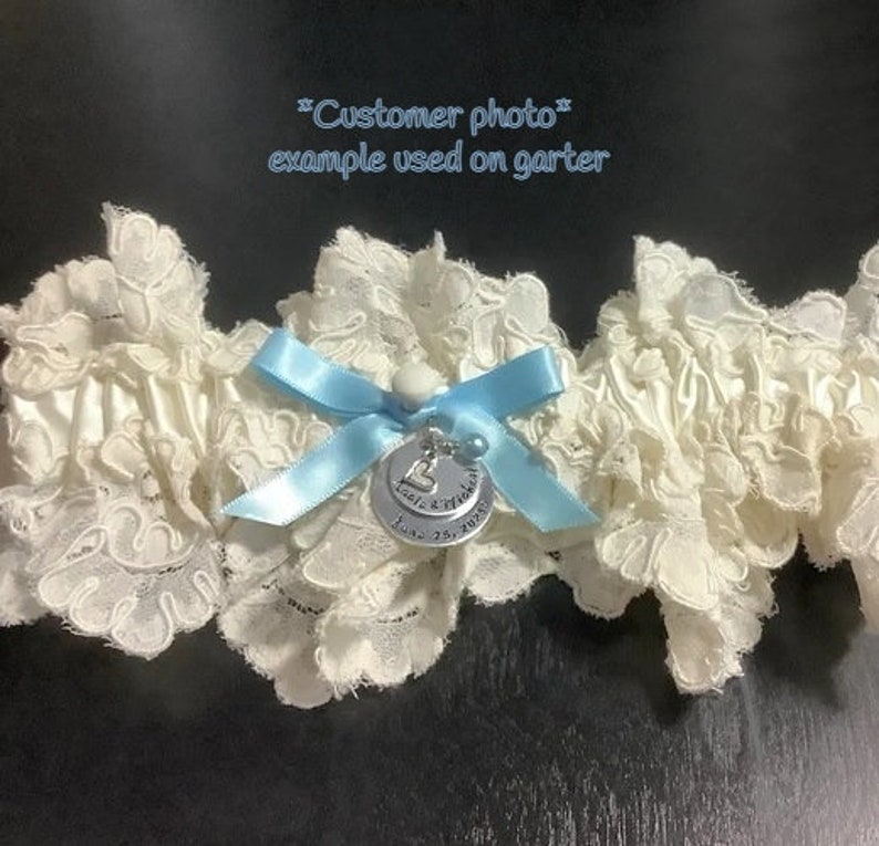 Personalisierter Hochzeitsstrauß-Charm, handgestempelter Blumenstrauß-Charm, etwas blaues Hochzeitsgeschenk, etwas blaues Charm, personalisierter Blumenstrauß-Charm Bild 8