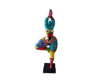 Grande statue de femme ronde multicolore "Nana danseuse", Modèle "Milla" décoration Laure Terrier, hauteur 52 centimètres