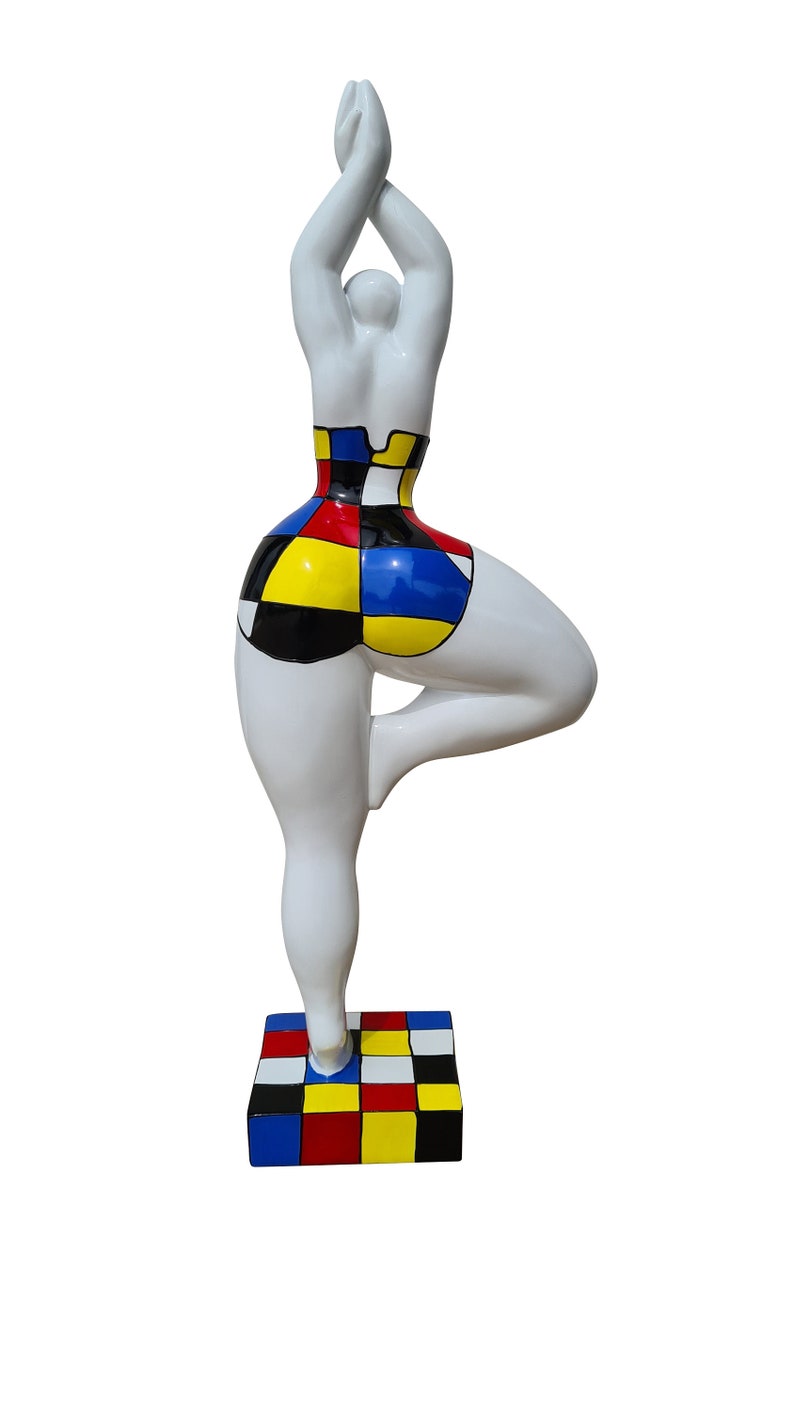 Laure Terrier – Statue de femme danseuse Laure Terrier – Statue de femme danseuse