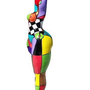 Statue of round woman Nana dancer, multicolored resin. Model Mina by Laure Terrier. Height 20.4 inches with the base image 3