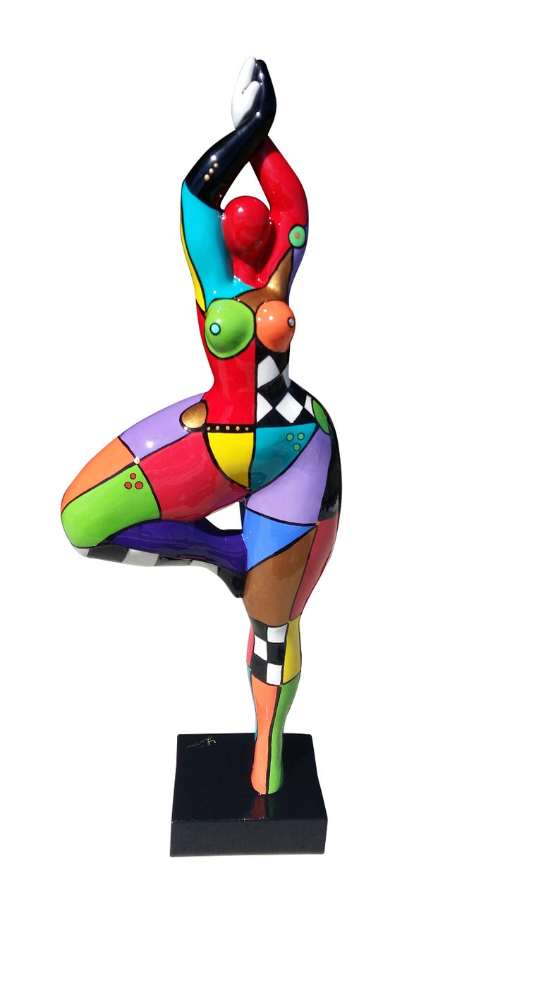 Statue of round woman Nana dancer, multicolored resin. Model Mina by Laure Terrier. Height 20.4 inches with the base image 2