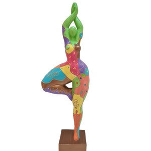 Statue of round woman &quot;Nana dancer&quot;, multicolored resin. Model &quot;Pastel&quot; by Laure Terrier. Height 20.4 inches with the base