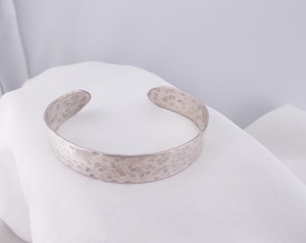 PANDORA 本物のスターリングシルバーチャームブレスレット、13 個の