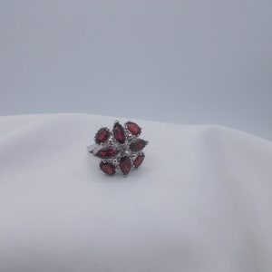 Declaración anillo de plata esterlina, nuevo stock antiguo, multi red piedra de piedra esterlina tamaño 7