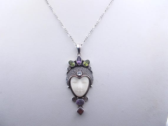 Vintage bali carved goddess - Gem