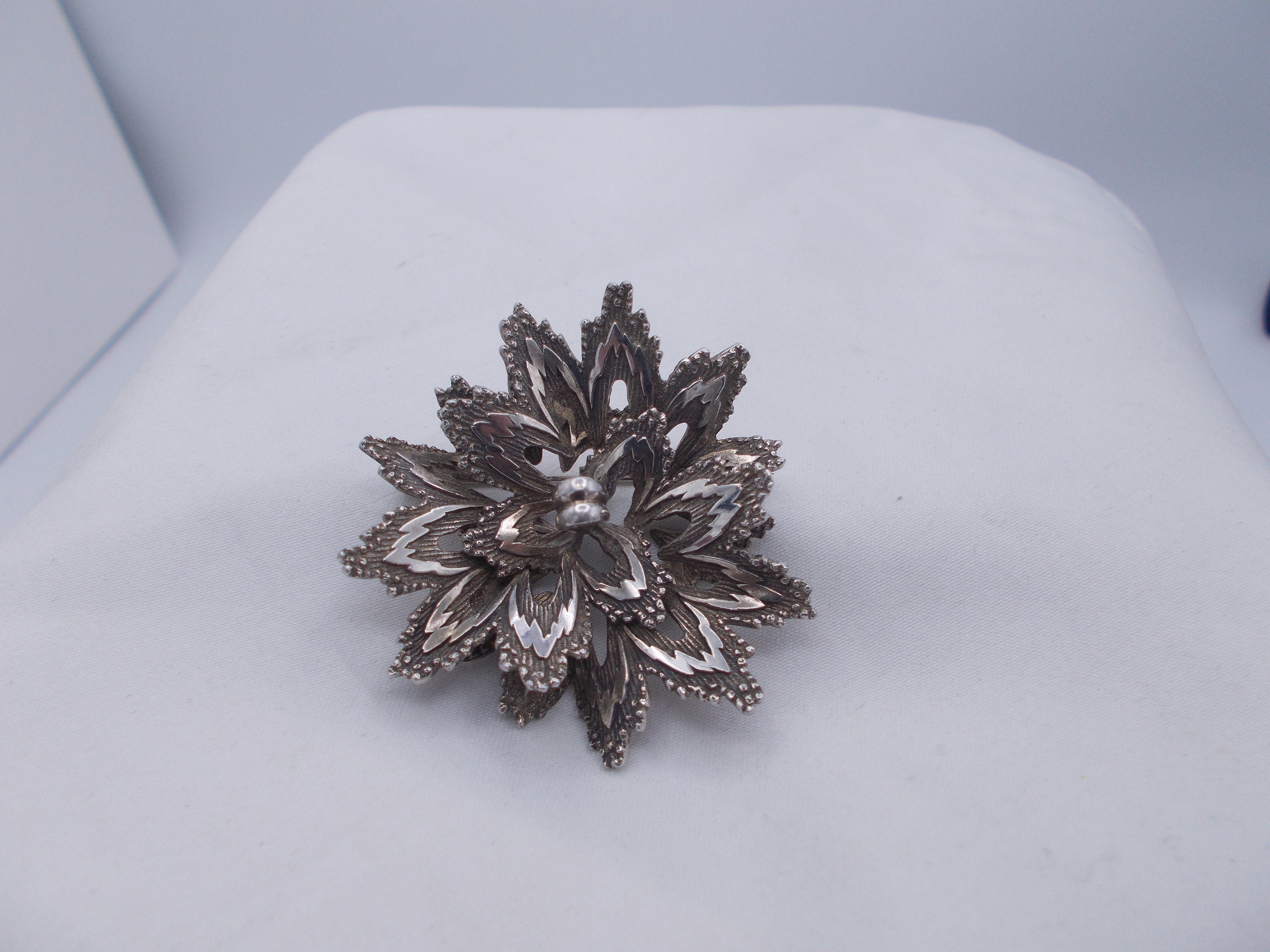 スターリングシルバーのヴィンテージブローチ、珍しいシルバーピン