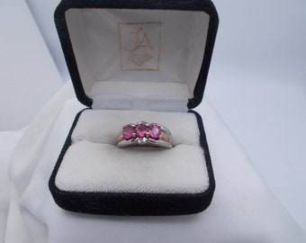 Michael Valitutti NH signed sterling silver & 14k gold pink sapphire ring, 3 sapphires, rhinestones, sterling and gold, 10.5