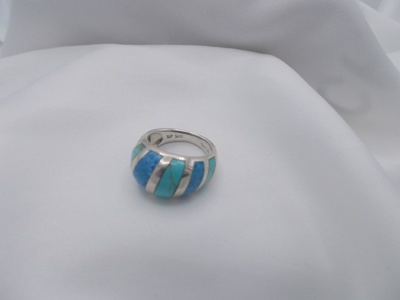 the real stones have been polished Vintage sterling silver /& turquoise stone ring size 7 sterling ring from Thailand