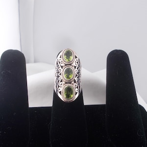 Peridot ädelsten och sterlingsilver vintage statement-ring, hög rullring med 3 peridot ädelstenar, storlek 6,5