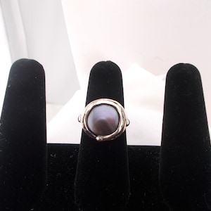 Sterling silver & gray pearl vintage ring, chunky sterling statement cocktail ring, gray bluish pearl, size 9