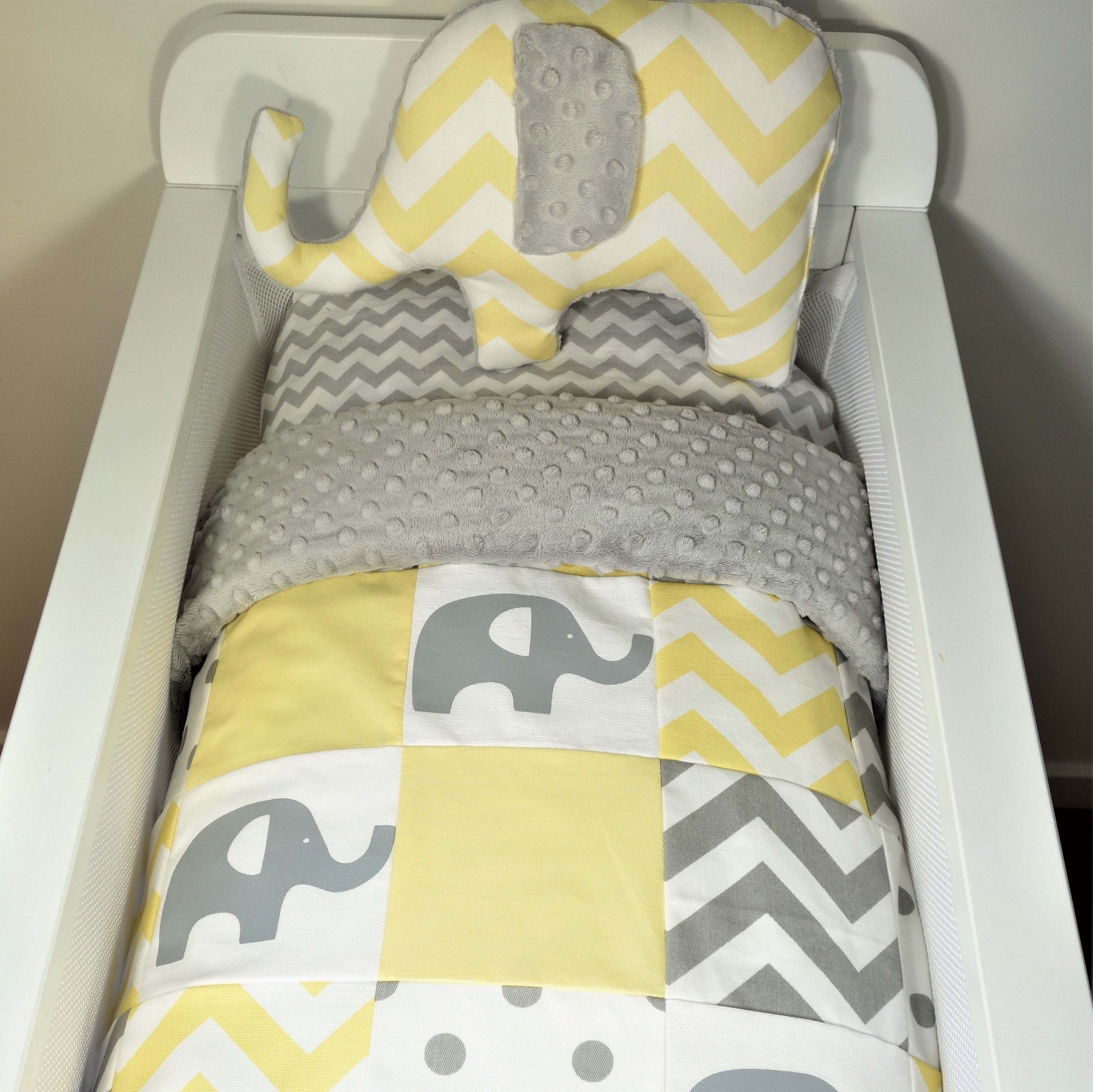 elephant bassinet