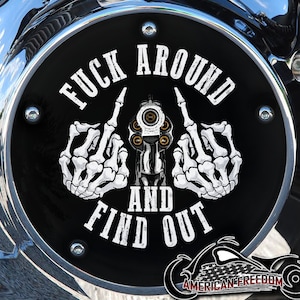 Harley Davidson Custom Made Derby Cover lub osłona rozrządu Twój wybór Do wszystkich Big Twin, Twin Cam, Milwaukee 8, Sportster FAFO FU Middle Finger