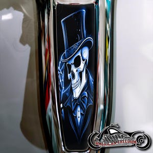 Harley Davidson Custom Made Dash Insert for 2024+ Street Glide & Road Glide Standard - Top Hat Skull Blue
