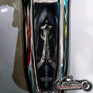 Harley Davidson Custom Made Dash Insert for 2024+ Street Glide & Road Glide Standard - Praying Reaper