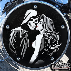 Harley Davidson Custom Made Derby Cover lub osłona rozrządu (Twój wybór) do Big Twin, Twin Cam, Milwaukee 8 i Sportster - Reaper&#39;s Darling