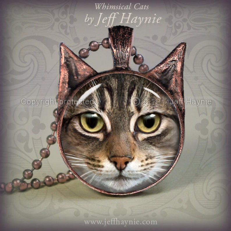 TBKBR18 Brown Tabby Cat pendant