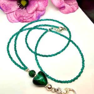 Colar de cordão com contas, porta-crachá de identificação, chaveiro, suporte para passe de cruzeiro, passe de identificação de trabalho, cordão Bling, presente feito à mão, colar de cordão verde esmeralda