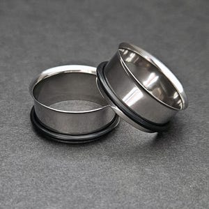 Surgical Steel Single Flare Tunnel | 316L Surgical Steel Ear Gauges | Ear Stretchers | Flesh Tunnels | Eyelets 1.6mm (14g) - 28mm (1-1/8&quot;)