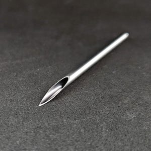 Hollow point piercing needle, approximately 50mm in length