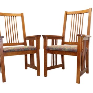 Pair Bassett Furniture Solid Red Oak Mission Style Dining Chairs Armchairs