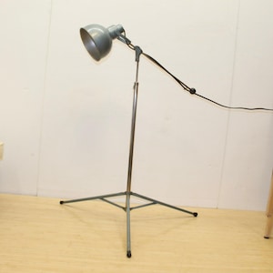 Vintage Mid Century Modern Bretford Tripod Metal Floor Lamp | Blue Gray