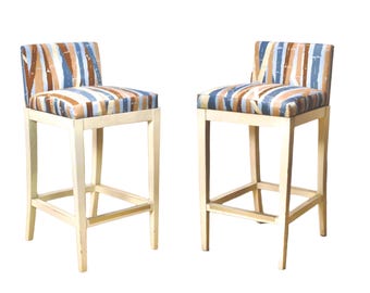 Par de taburetes de bar vintage de respaldo bajo y acolchados