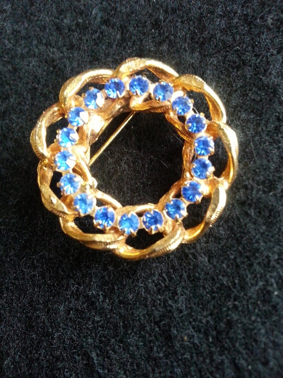 Gold chain link brooch 1960's fine costume jewelr… - image 4