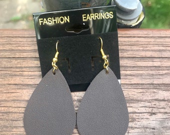 Brown leather earrings