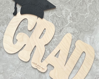 Grad Sign | Graduation Cap Wood Sign | 2024 Grad Party Backdrop Decor | High School or College Grads | Senior Pictures | Class of 2024 Sign