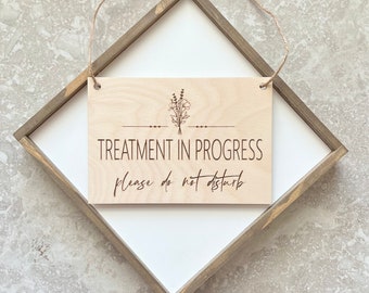 Engraved Flowers Please Do Not Disturb Sign |Treatment in Session Sign | In Session Sign for Therapist |Massage in Session Sign |Salon Signs