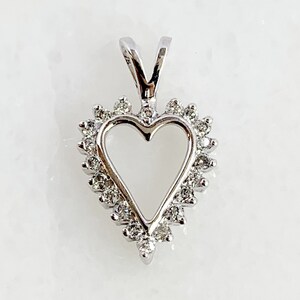 Lovely 10k White Gold Diamond Heart Pendant