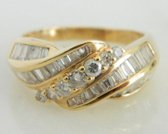 Vintage Diamond 1.00CT Swirl Ring Set in 14K Yellow Gold