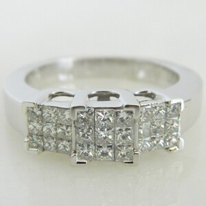 Beautiful 14K Gold Princess Cut Diamond Engagement Ring