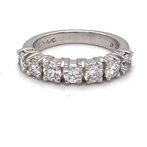 Beautiful Platinum diamond ring