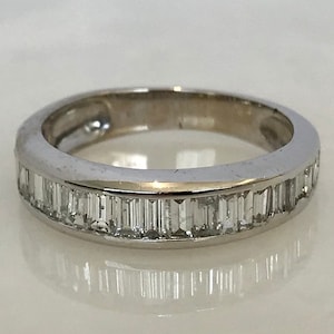 Lovely 14k White Gold Baguette Diamond Wedding Band