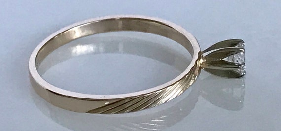 Lovely 14k Yellow Gold Diamond Engagement Ring - image 3